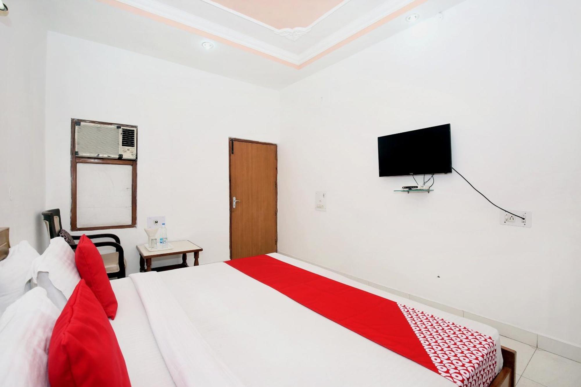 Hotel O Queensland أمريتسار المظهر الخارجي الصورة